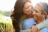Rencontre et cadeau : comment faire bonne impression dès le premier geste ?
